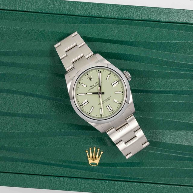 Rolex Oyster Perpetual 41 134300 Image 3